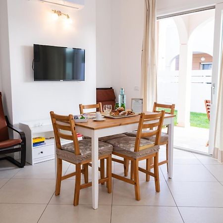 Residenza Del Barone Luxury House - Pula, Sardegna Apartment Екстериор снимка