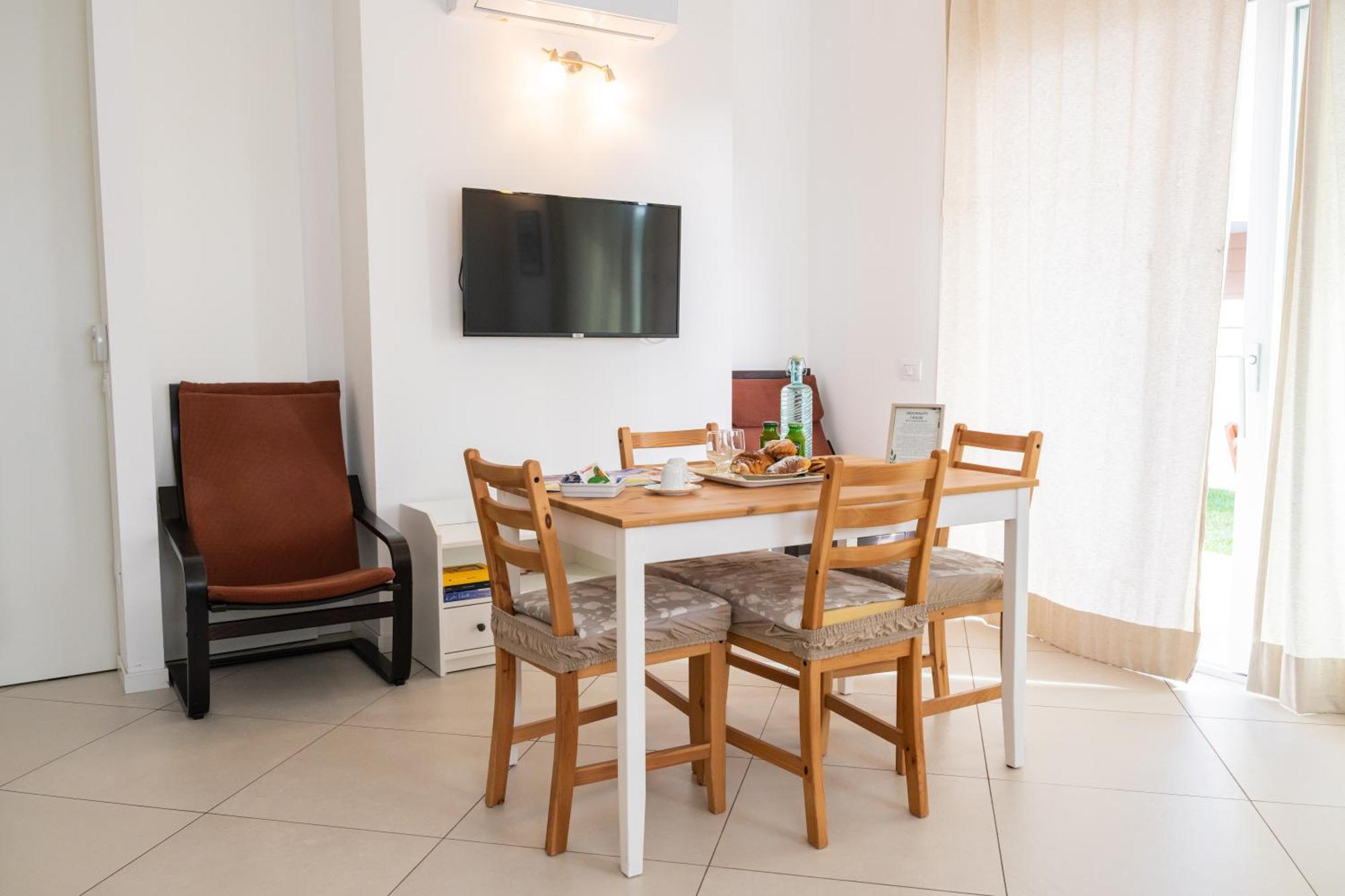 Residenza Del Barone Luxury House - Pula, Sardegna Apartment Екстериор снимка