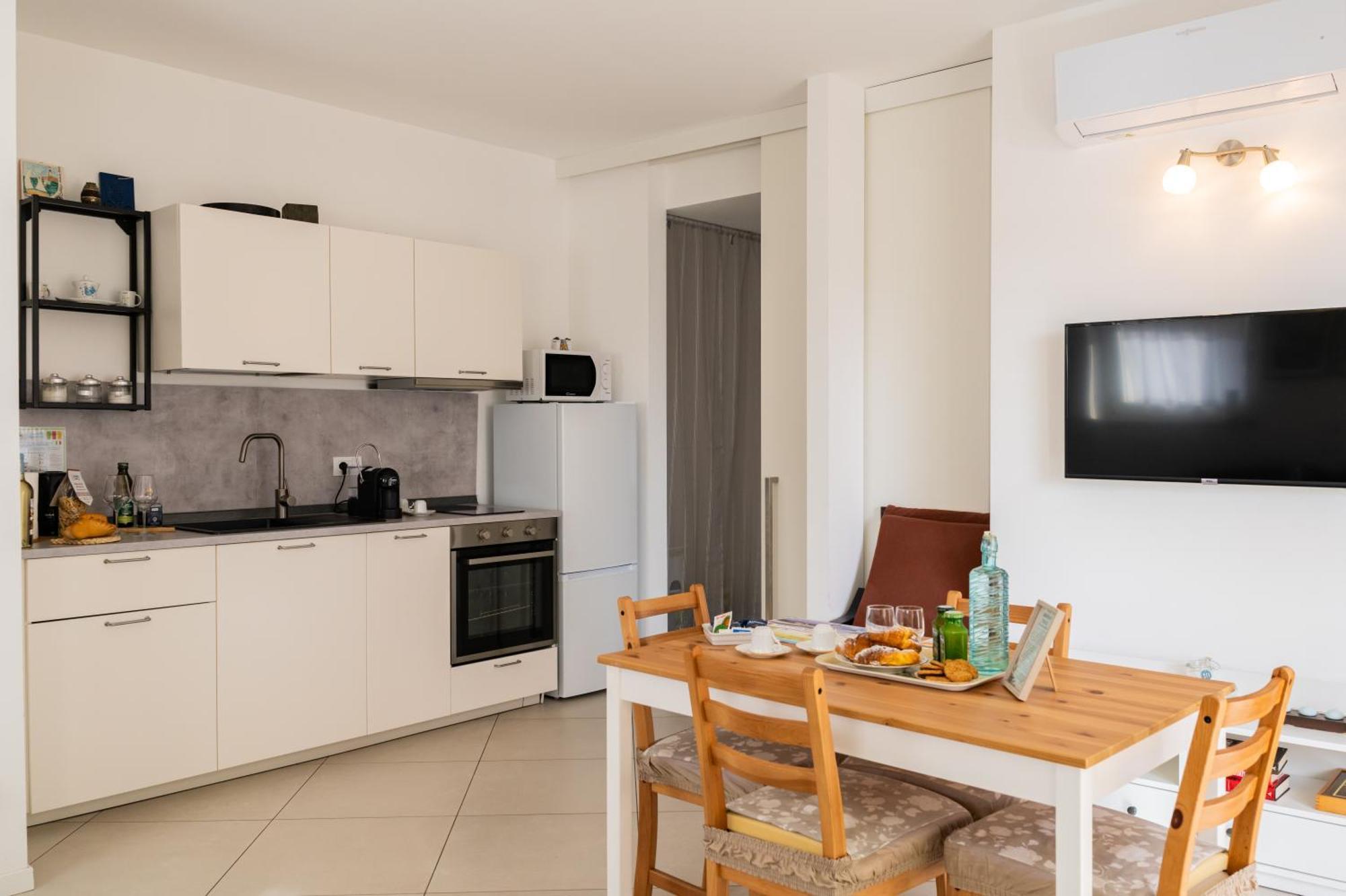 Residenza Del Barone Luxury House - Pula, Sardegna Apartment Екстериор снимка