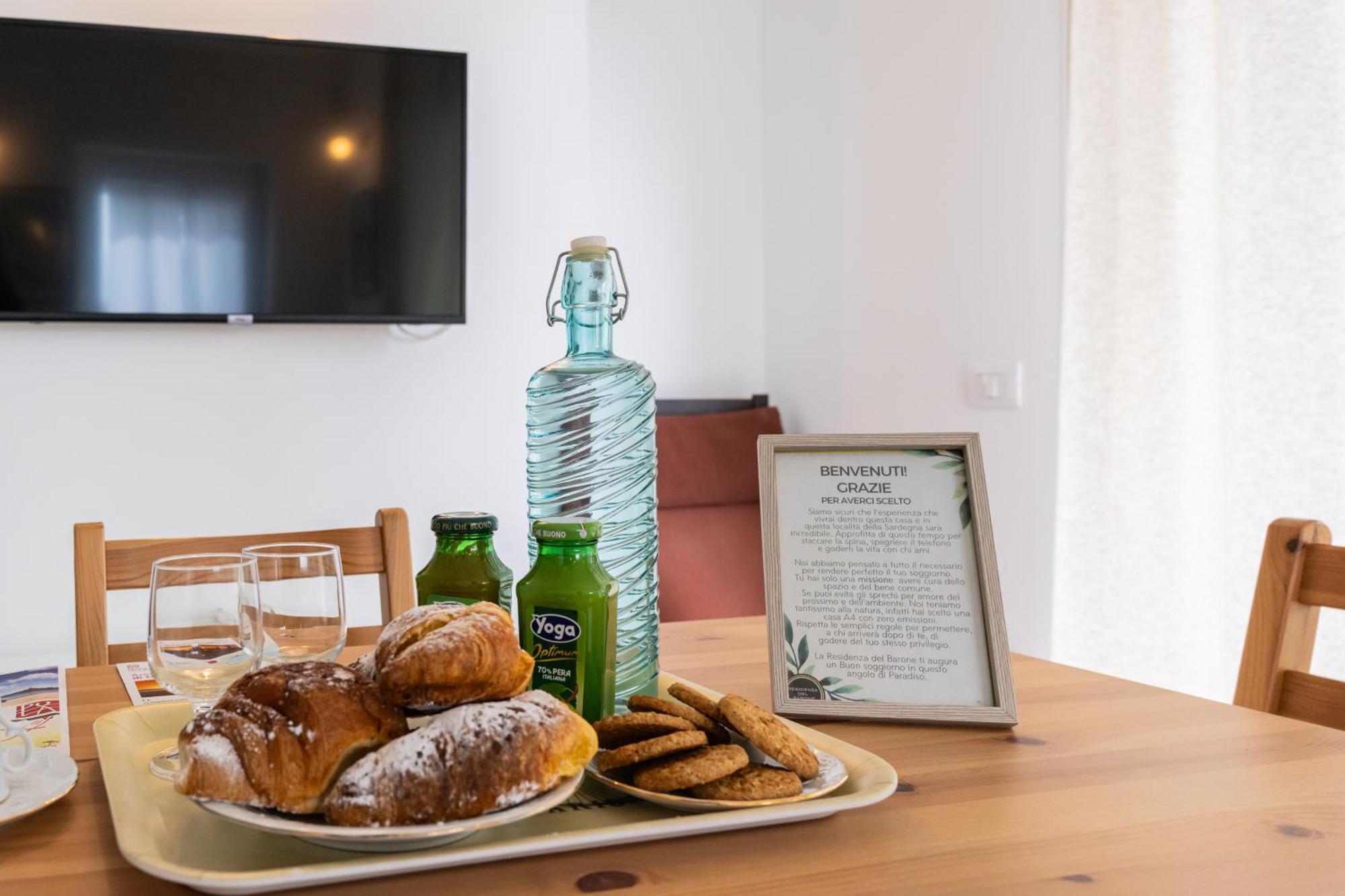 Residenza Del Barone Luxury House - Pula, Sardegna Apartment Екстериор снимка