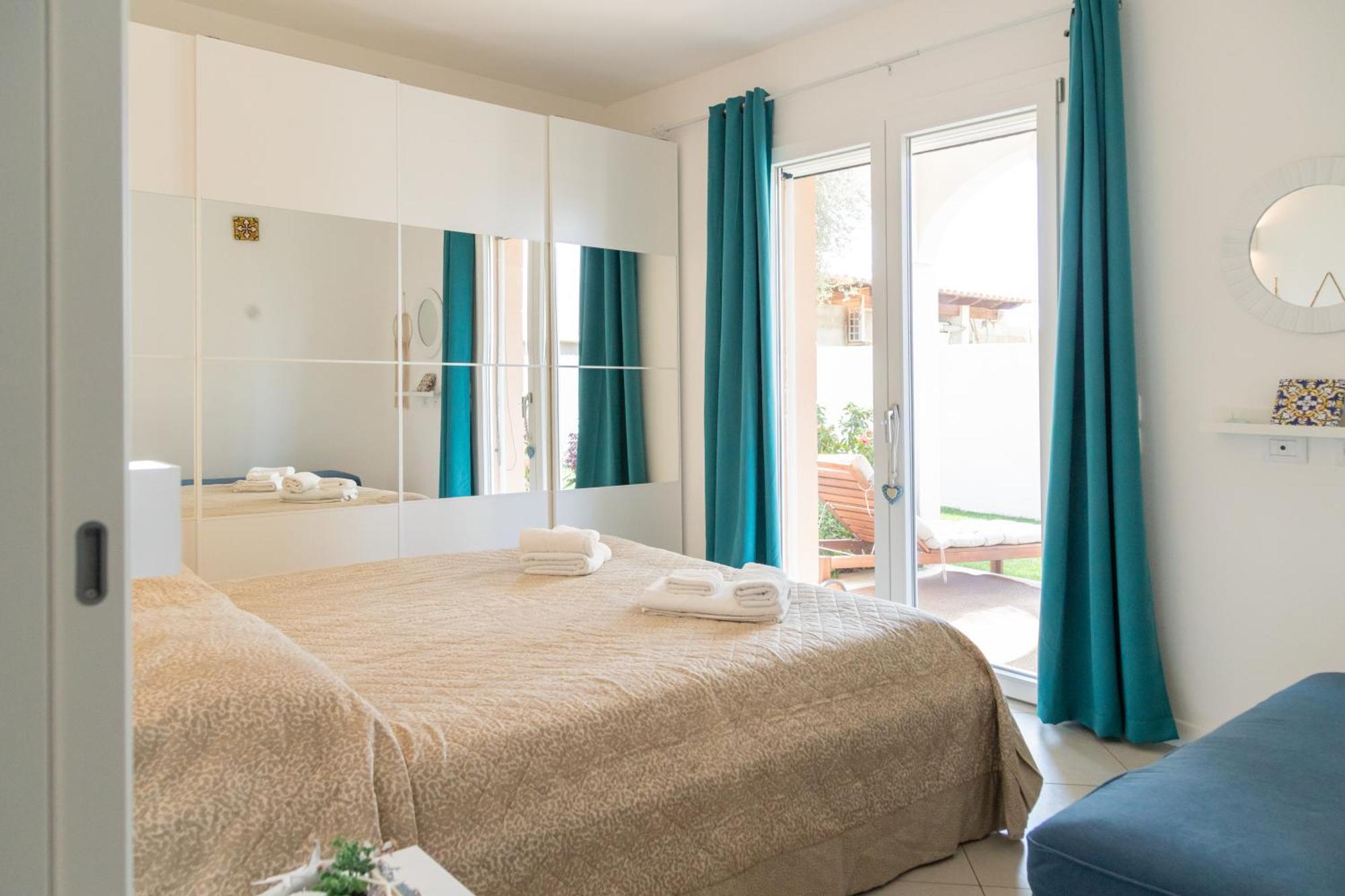Residenza Del Barone Luxury House - Pula, Sardegna Apartment Екстериор снимка